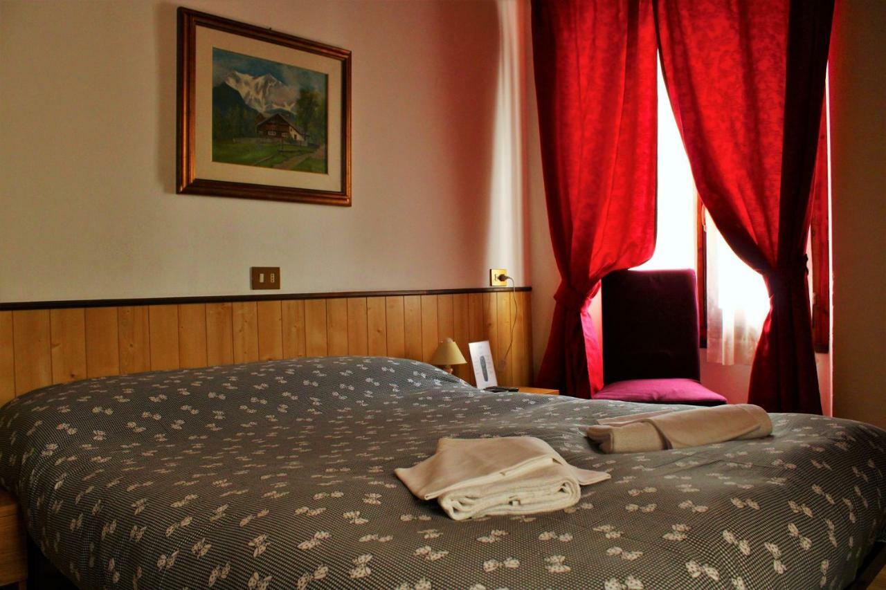 Albergo Ristorante Macugnaga Exteriör bild